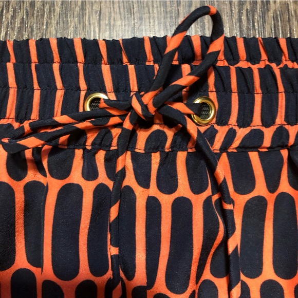 Michael Kors Geometric Orange & Black Wide Leg Pants - Picture 5 of 15